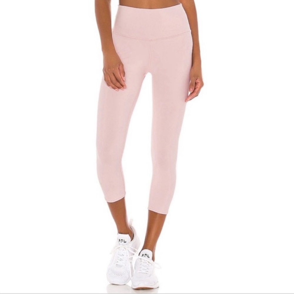 Alo Airbrush high waisted Capri legging PALE PINK size XS - Picture 1 of 5